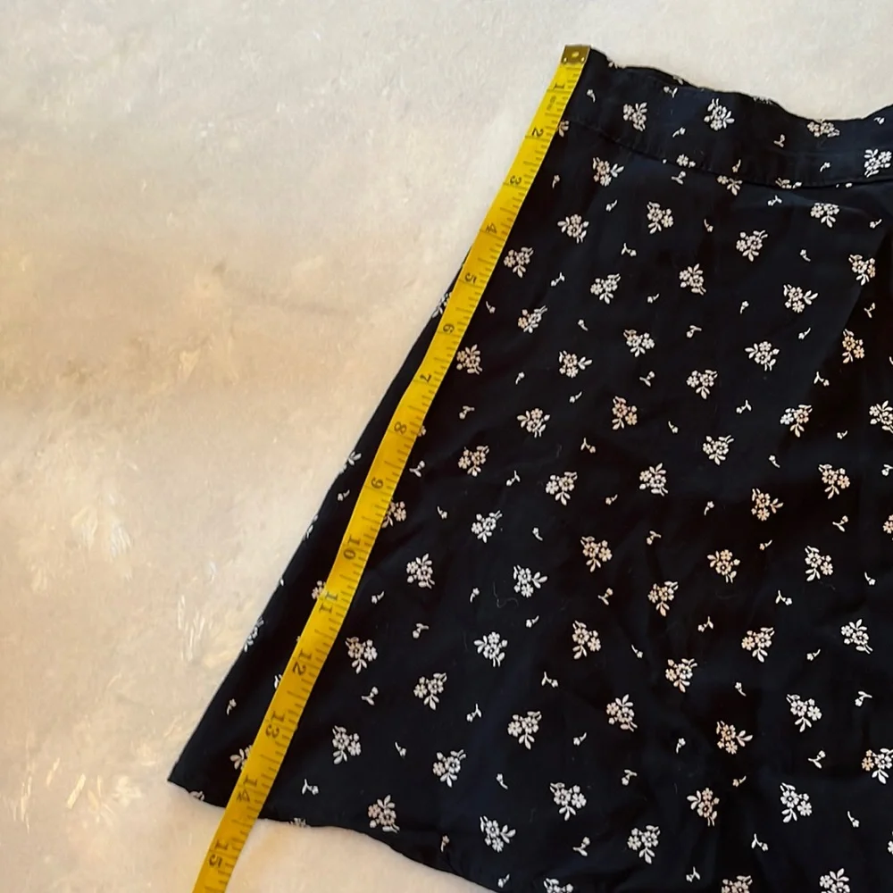 Abercrombie kids floral mini skirt